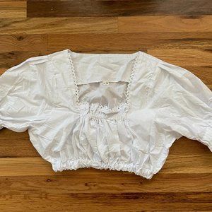 Women's Scalloped Trim Square Neck Drindl Top Size 44 White Short Sleeve